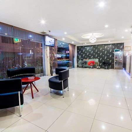 Dju Dju Hotel Batam Exterior photo