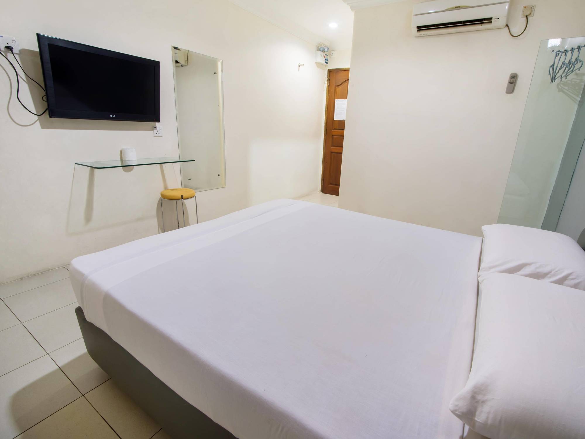 Dju Dju Hotel Batam Exterior photo