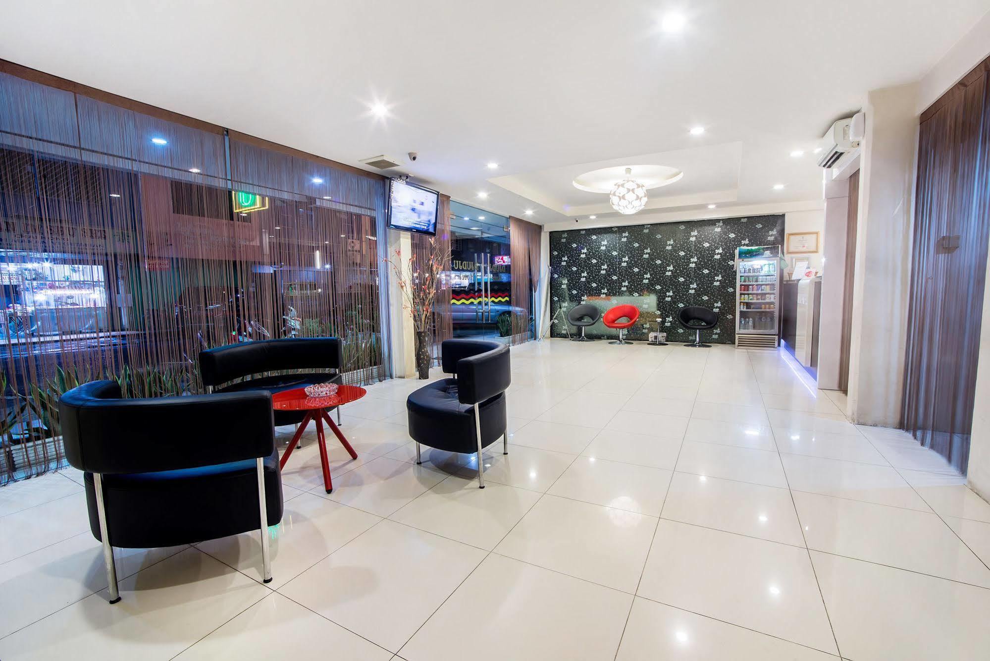 Dju Dju Hotel Batam Exterior photo
