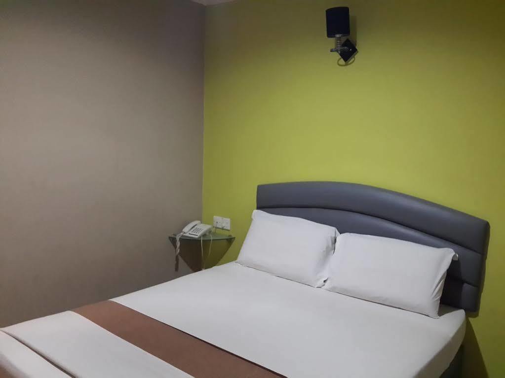 Dju Dju Hotel Batam Exterior photo